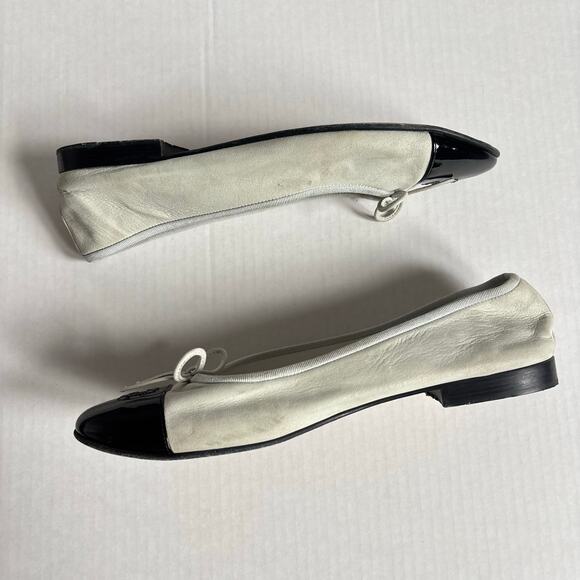 Chanel Cap Toe CC Logo Ballet Flats Gray Black Patent Leather Shoes Size EU 41 - Picture 10 of 16
